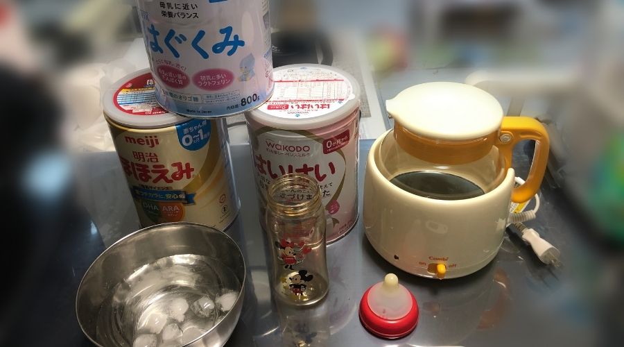 調乳ポットと他ミルク作りをする道具一式